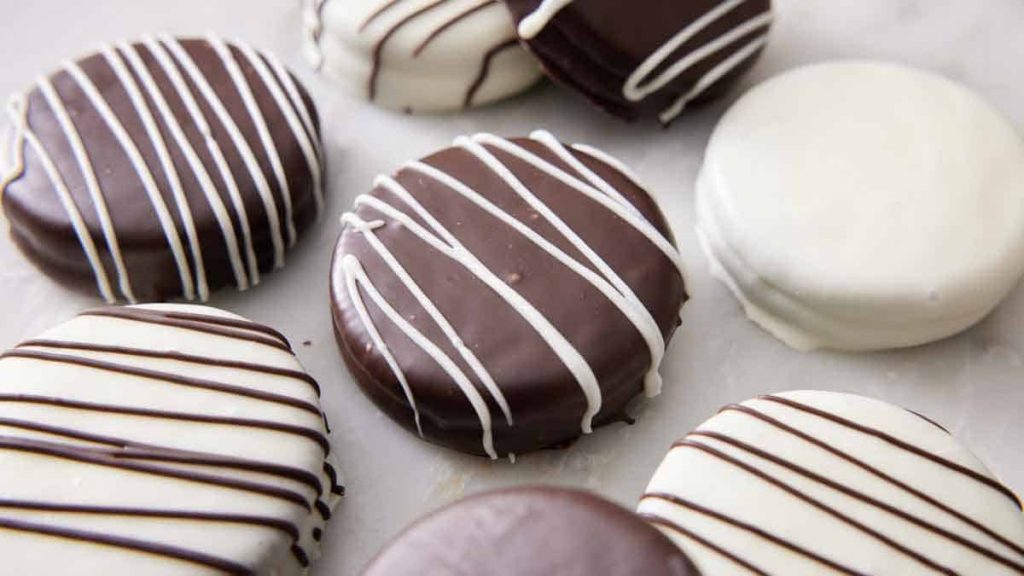 how to make chocolate covered oreos